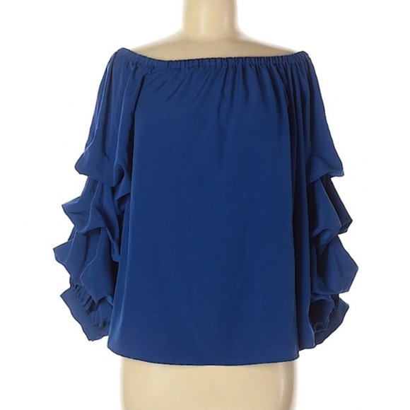 🚫SOLD🚫 Chelsea28 Off the Shoulder Ruffle Sleeve Blouse M - Picture 2 of 10